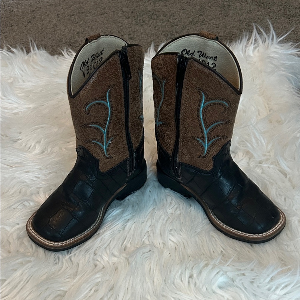 Old West Brown and Cream Western Boot Interior Branding - Picture 3 of 5